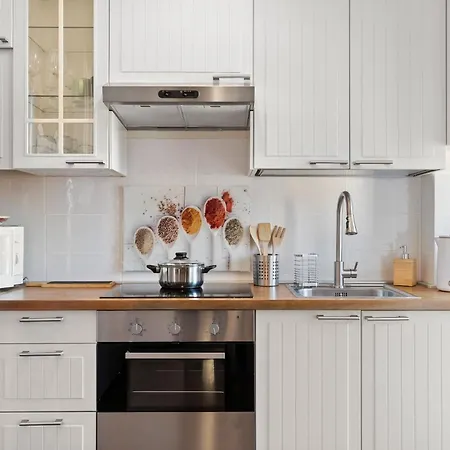 Apartment Skyline View 8 Mins To San Siro Milan