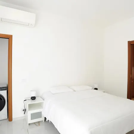 Navigli Newly Renovated 2 Bathrooms מילאנו