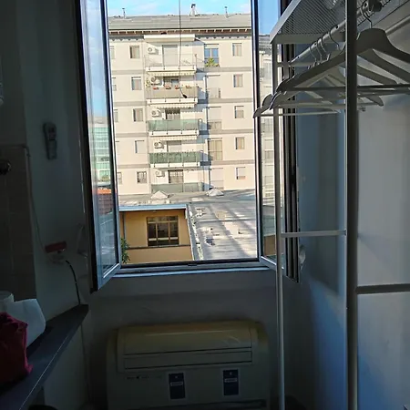 Apartment Domus Cassinis Metro And Trains At Your Doorstep *