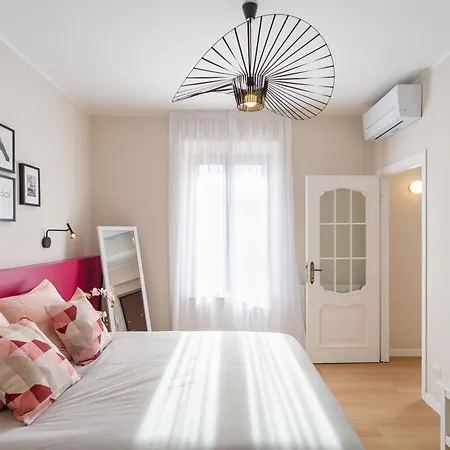 Just Urban - Cozy 1-br Near Navigli & Metro M2 Apartment Milan