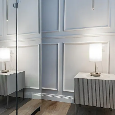 Luxury 2-bedroom Station Apartmán Milán