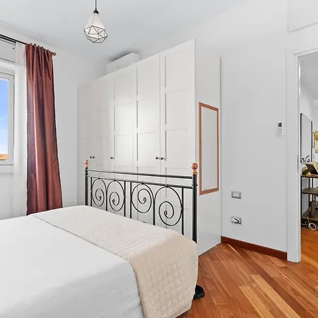 Apartman Skyline View 8 Mins To San Siro *