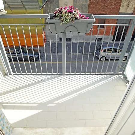 Navigli Newly Renovated 2 Bathrooms דירה
