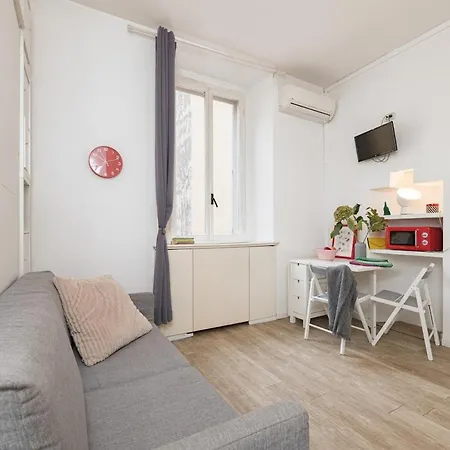 Appartamento Monolocale Smart Centrale A Piedi Wifi Ac Milano