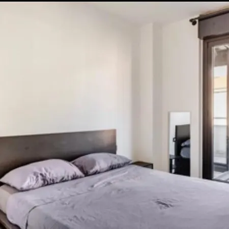 Daire 3 Bedrooms With Terrace Close To The Center *