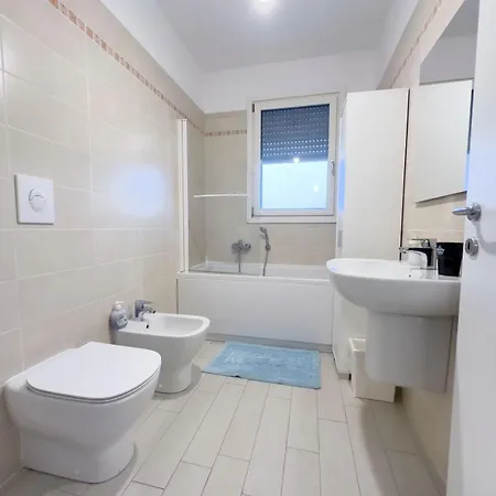 Domusrely - New 3 Bedroom Merlata Next Rho Fiera *