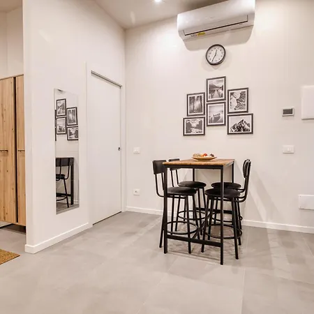 Hostmate - - Rembrandt Апартаменты *