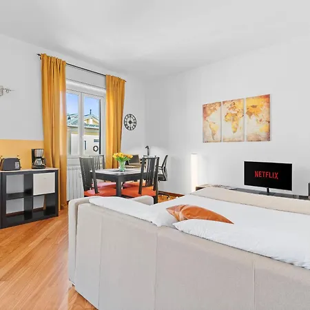 Skyline View 8 Mins To San Siro Apartment *