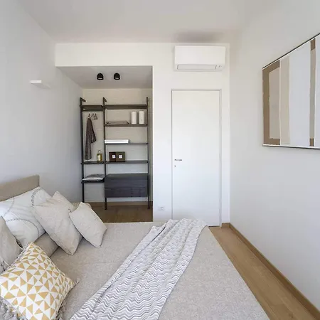 Skyline View & Design Porta Nuova Апартаменты Милан