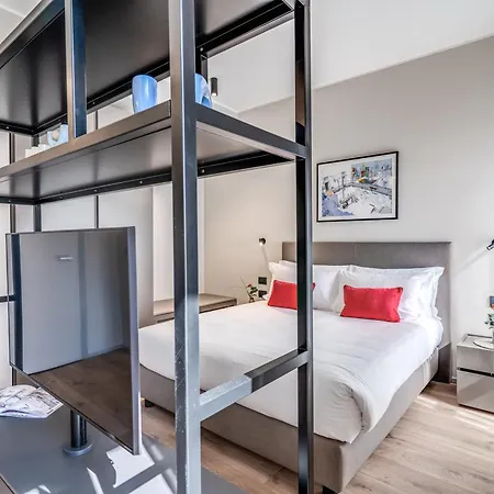 Seety Porta Romana Corte Appartement *