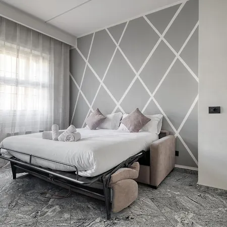 Station - Big Flat Apartment Mailand