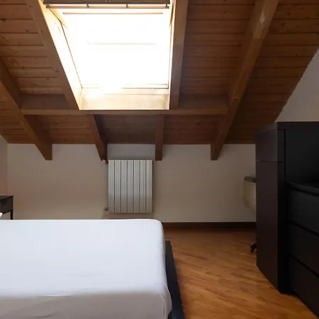 Bellissimo Bilocale Su Due Piani - Mirable Pm Apartament