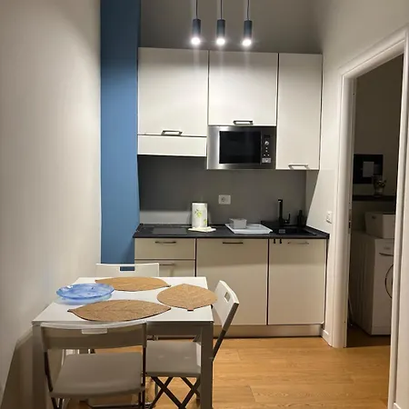 Apartment Charme Milanese, Sansiro, Citylife, Tram To The Duomo *