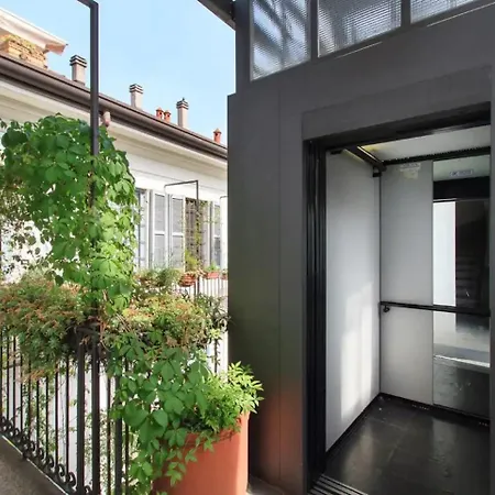 Stupendo E Silenzioso Duplex Sul Naviglio Milão