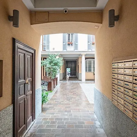 The Ethnic And Eclectic Side Of * 밀라노