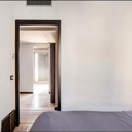 3 Bedrooms With Terrace Close To The Center Apartamento Milán