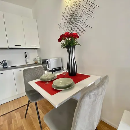 Albani Life, Stile & Comfort In Soluzione Silenziosa E Indipendente, Comoda Per Stadio San Siro, Rho Fiera E Life شقة ميلان