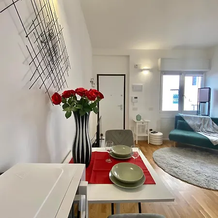 شقة Albani Life, Stile & Comfort In Soluzione Silenziosa E Indipendente, Comoda Per Stadio San Siro, Rho Fiera E Life
