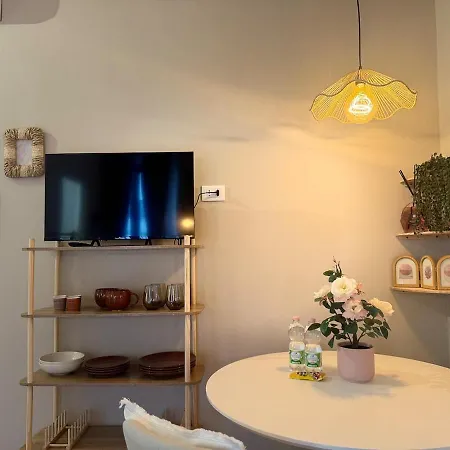 Appartamento Mch Navigli - 6 Stops To Duomo, Modern With Ac And Wifi Milano