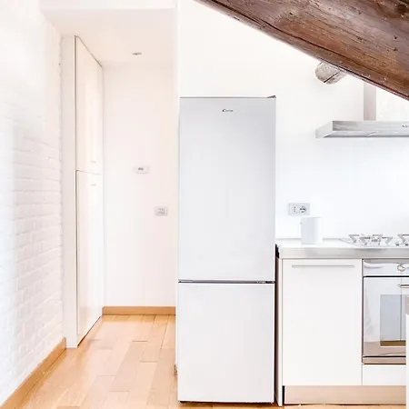 Easylife - - 9 P5 - Porta Romana Milano