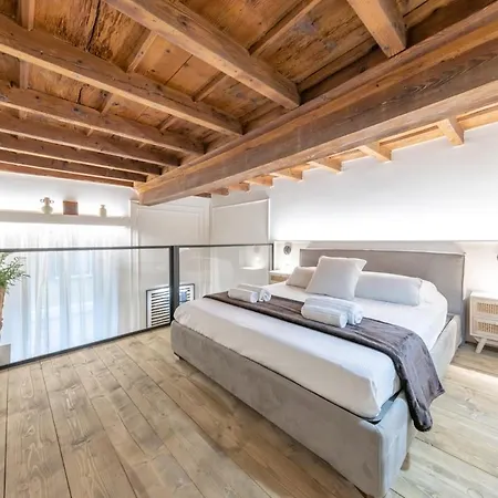 Secret - San Babila Lux 2 Bedrooms Apartament *