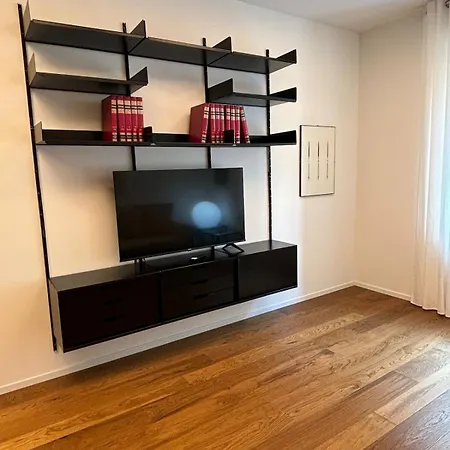 Porta Venezia Settala 1 * ミラノ