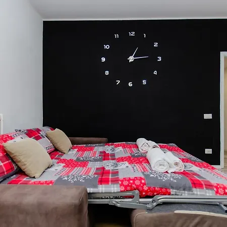 Lugano S&s Home, Moderna E Tranquilla, Vicino Al Centro Di Milano, Con Parcheggio Gratuito Esterno * Milán