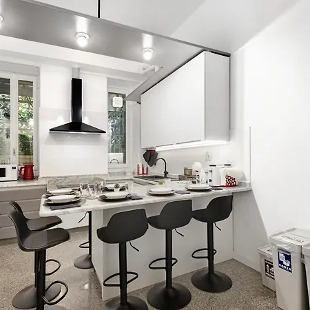 Piola M2-centrale, Ampio E Moderno Appartement