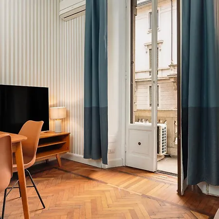 Classbnb - Luxurious And Spacious 5-bedroom And 5-bath Apartment, Just 3 Minutes From Station Metro, M2 M3 Yellow Lines * Milano