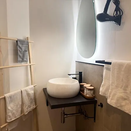 Acasadiimma - Monolocale Design Navigli - Duomo A 10 Minuti - San Siro - Bocconi * Milan