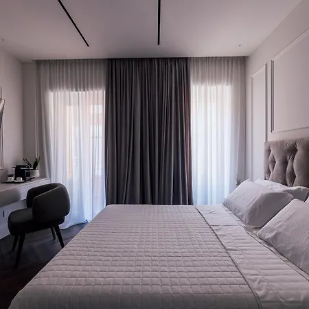 Exclusive Domus Gaudia