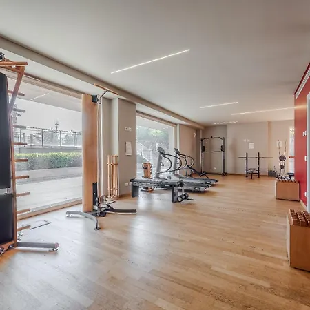 Giaxtower Gym & Pool Romantic Pool View 밀라노