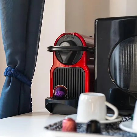 شقة Habesha Flats - A Quiet Retreat Just Steps From The Metro M1 ميلان