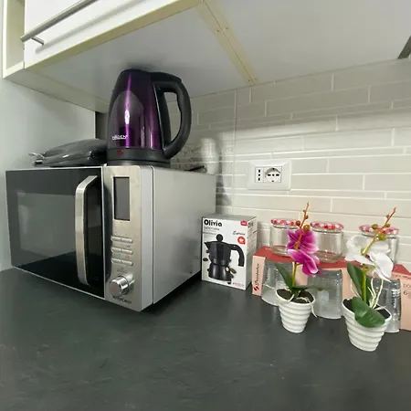 Lugano S&s Home, Moderna E Tranquilla, Vicino Al Centro Di Milano, Con Parcheggio Gratuito Esterno