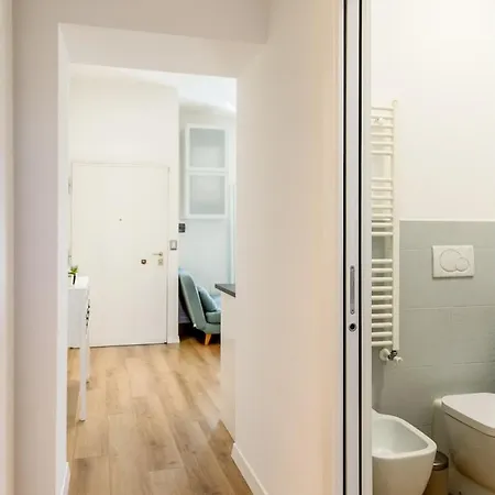Апартаменты Vecchia Milano, 10 Minutes From The Duomo