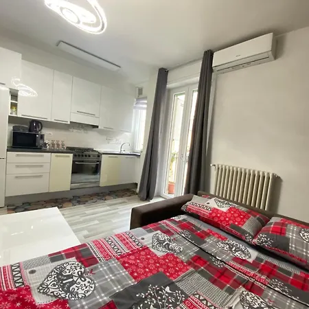 Lugano S&s Home, Moderna E Tranquilla, Vicino Al Centro Di Milano, Con Parcheggio Gratuito Esterno *