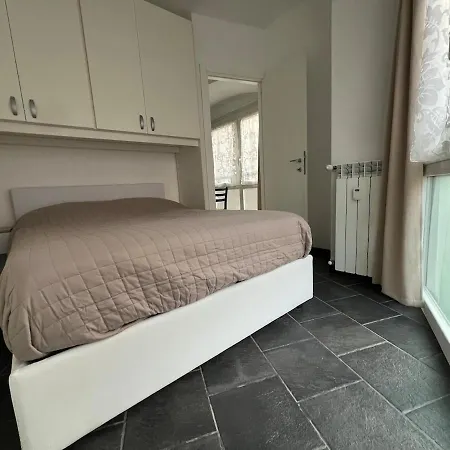 Warm Sunny Lägenhet Milano