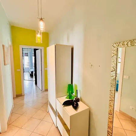 Thecolorfulhouse Navigli Centre Apartment