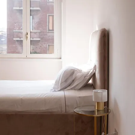 Lusso, Stile E Un Meraviglioso Terrazzo Nel Cuore Di شقة