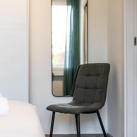 شقة Habesha Flats - A Quiet Retreat Just Steps From The Metro M1 *