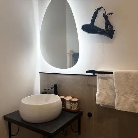 Appartamento Mch Navigli - 6 Stops To Duomo, Modern With Ac And Wifi