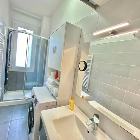 Lugano S&s Home, Moderna E Tranquilla, Vicino Al Centro Di Milano, Con Parcheggio Gratuito Esterno Lägenhet *