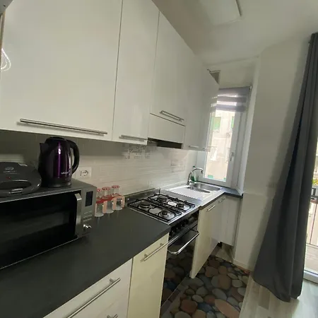 Lugano S&s Home, Moderna E Tranquilla, Vicino Al Centro Di Milano, Con Parcheggio Gratuito Esterno Lägenhet *