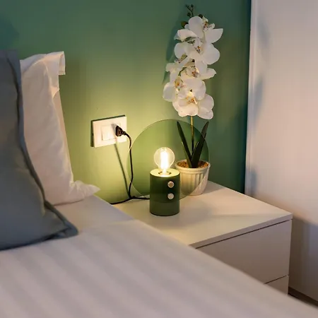 Habesha Flats - A Quiet Retreat Just Steps From The Metro M1 شقة ميلان