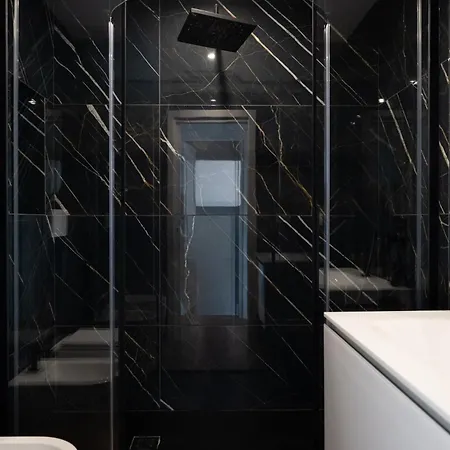 Lusso, Stile E Un Meraviglioso Terrazzo Nel Cuore Di Lägenhet *