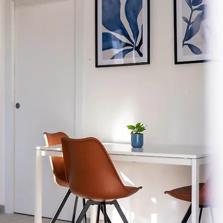 Habesha Flats - A Quiet Retreat Just Steps From The Metro M1 *