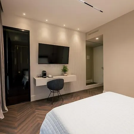 Exclusive Domus Gaudia *