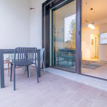 Olgiati Twelve - 3 Charming Bedrooms And Gym Appartement Milaan