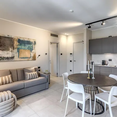 Seety Porta Romana Dimora Апартаменты *