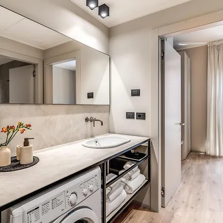 Seety Porta Romana Corte *